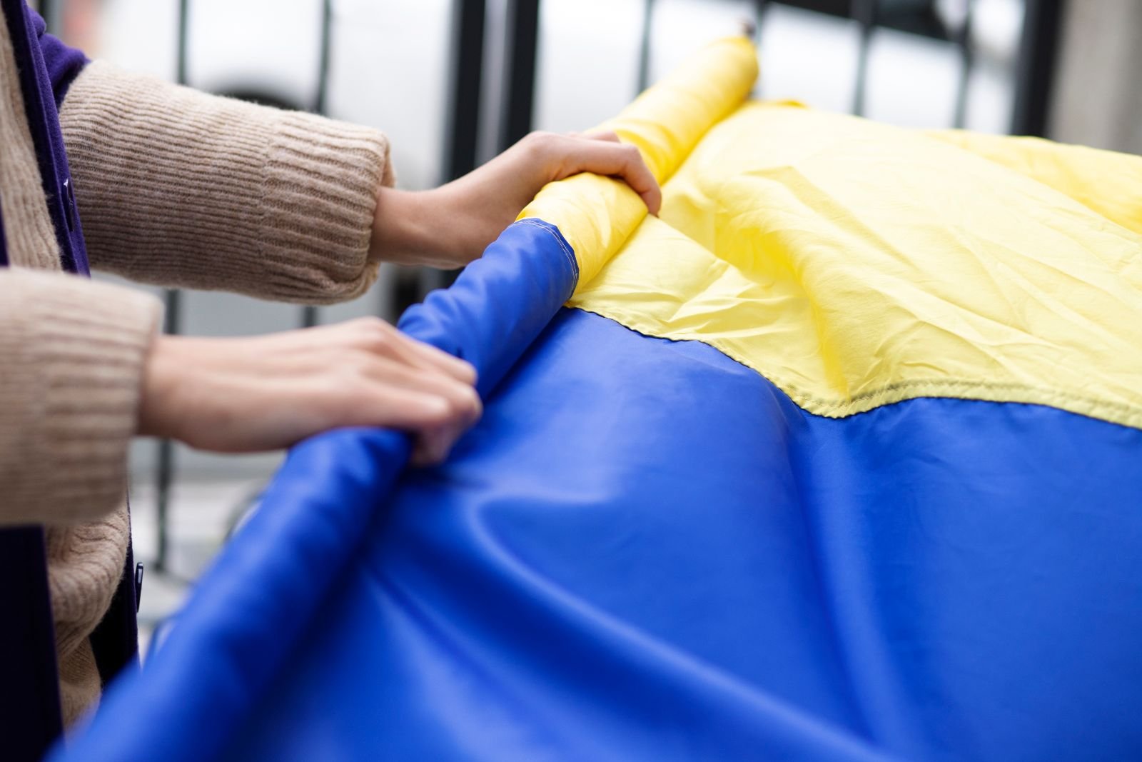 Dutarp technical fabric being finished in Dubai